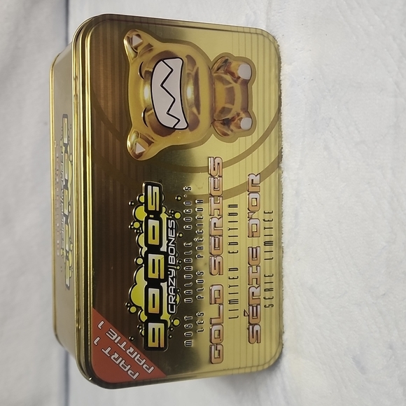 Gogo Crazy Bones - Gold Tin Limitrd Edition  Collectors Set - Picture 3 of 5